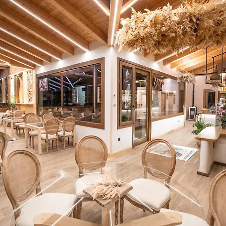 Don Marcos 5* إل بورغو دي أوسما